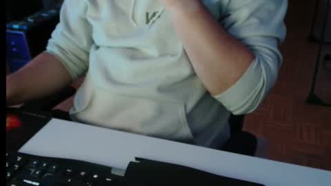 Leo online show from October 25, 11:16 pm