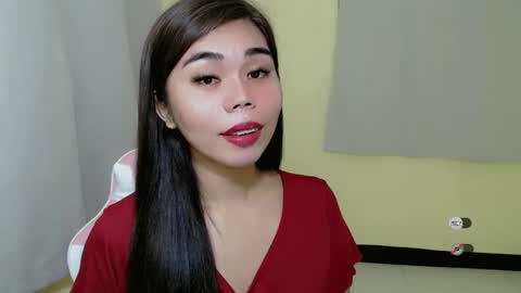Snapshot of asuna_charming chatting on February 25, 6:44 pm asuna_charming online show from February 25, 6:44 pm
