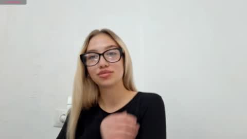 Diana online show from October 18, 1:59 pm