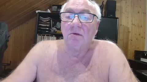 asusandy online show from January 31, 11:46 pm