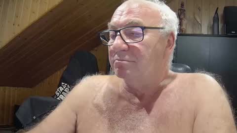 asusandy online show from October 13, 10:23 pm