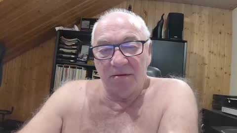 asusandy online show from February 26, 10:57 pm