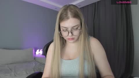 Mira online show from February 8, 6:11 pm