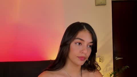 Snapshot of atena676 chatting on March 10, 5:33 am atena676 online show from March 10, 5:33 am