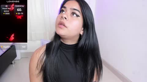 Snapshot of atena_hill chatting on January 9, 12:03 am Athena online show from January 9, 12:03 am