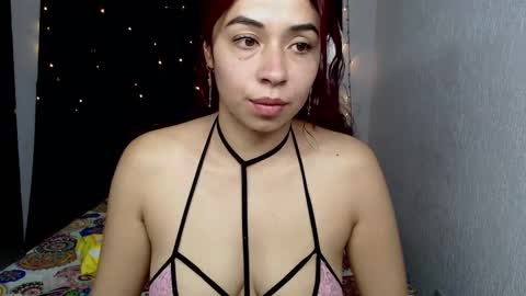 Snapshot of atena_messy chatting on January 15, 2:06 am atena messy online show from January 15, 2:06 am
