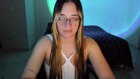 atenas online show from October 5, 9:40 am