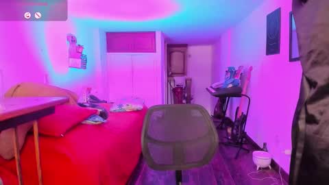 Atenea online show from October 16, 8:07 pm