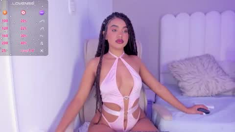 ATENEA ROBERTS Sofia online show from October 29, 9:26 pm