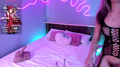 athenea__fox online show from April 21, 12:34 pm