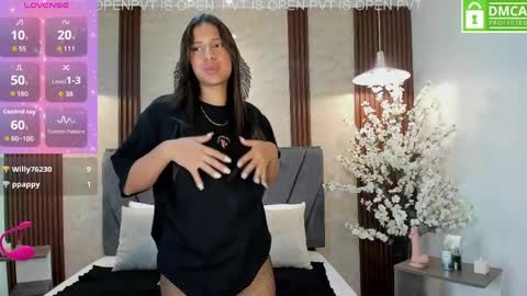 Atiena online show from April 29, 8:13 pm