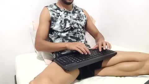 Torres online show from December 31, 1:36 am