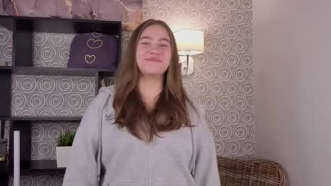 audriashuck online show from December 15, 3:52 pm