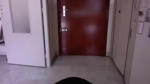 auguste061400 online show from March 4, 9:18 am