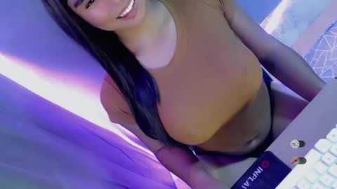Snapshot of aureliaslut18 chatting on September 15, 5:31 am Aurelia online show from September 15, 5:31 am