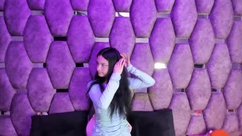 aurora online show from October 6, 2:24 pm