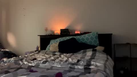 AuroraAllure online show from September 20, 5:10 am