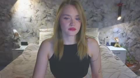 Kate online show from July 31, 1:34 pm