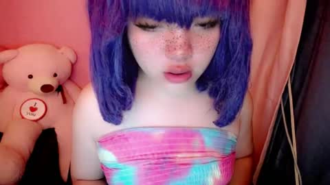 cute online show from July 27, 10:51 pm