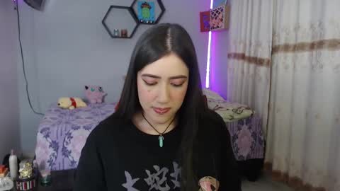 Snapshot of aurora_shy_ chatting on January 24, 7:19 am Aurora online show from January 24, 7:19 am