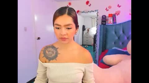 aurora_sky9 online show from February 25, 12:25 am