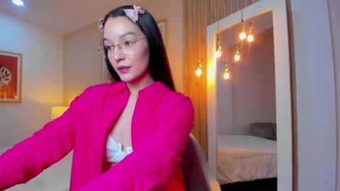 Aurora online show from March 6, 11:31 pm