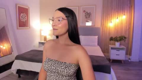 Aurora online show from September 9, 9:59 pm