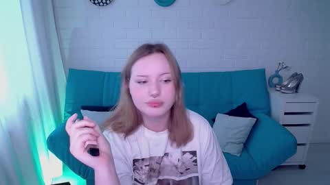 Aurora online show from October 7, 10:55 am