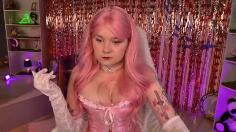 Aurora online show from February 27, 6:00 pm