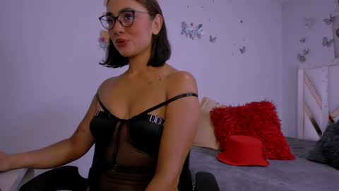 Aurora Ponce online show from January 11, 9:36 am