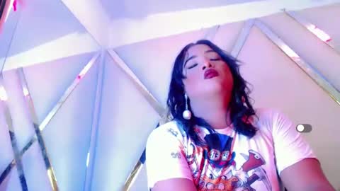 Aurora online show from October 25, 10:10 pm