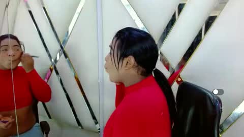 Aurora online show from November 5, 7:27 pm