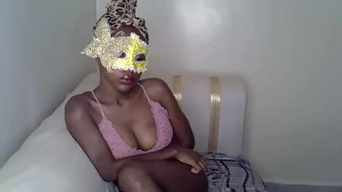 Sparkles online show from December 20, 11:55 pm