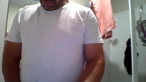 aussieguy59660 online show from December 22, 1:40 pm