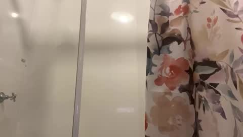 Milf4u online show from April 18, 11:12 am