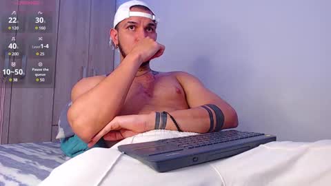 Snapshot of austin_curry chatting on February 25, 9:42 am A online show from February 25, 9:42 am