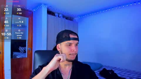 Snapshot of austin_curry chatting on February 24, 1:24 am A online show from February 24, 1:24 am