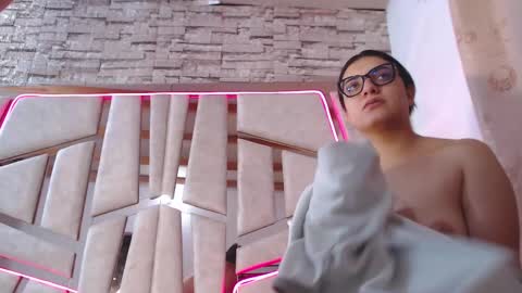 austin_mia45 online show from February 16, 5:59 am