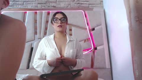 austin_mia45 online show from February 22, 1:11 am
