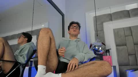 austinreeds online show from February 28, 2:21 pm