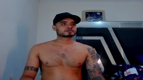 AustinTorres  online show from December 6, 3:13 am