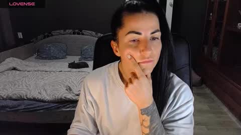 Ava online show from December 1, 12:03 pm