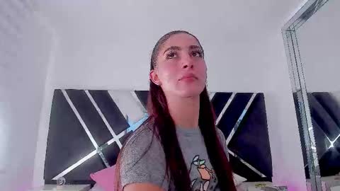 Snapshot of ava_fontana2 chatting on October 25, 7:14 pm Ava Fontana online show from October 25, 7:14 pm