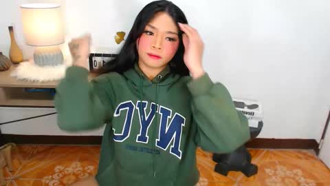 Snapshot of ava_lux chatting on September 18, 6:23 pm Ava online show from September 18, 6:23 pm