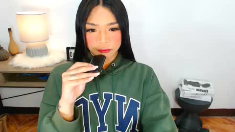 Snapshot of ava_lux chatting on September 21, 11:03 am Ava online show from September 21, 11:03 am
