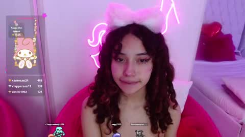 Snapshot of ava_williams_ chatting on February 15, 4:45 pm AVA online show from February 15, 4:45 pm
