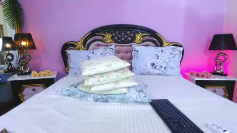 avaaaddamss online show from October 3, 9:28 am