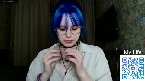 avaobierne online show from March 17, 7:08 pm