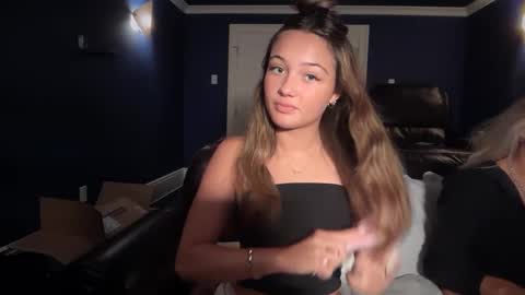 avaowenss online show from October 2, 8:07 pm