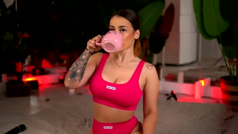 AvaReed online show from June 3, 4:04 am